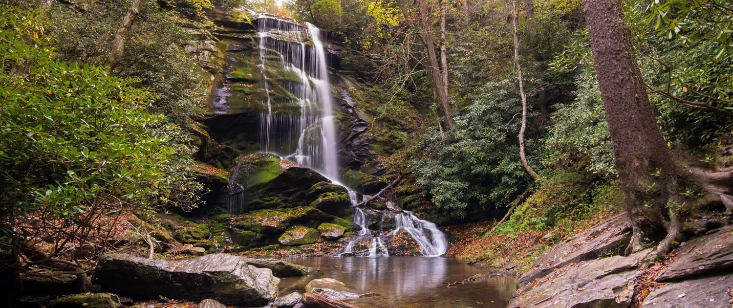 waterfall-hikes-near-asheville-30